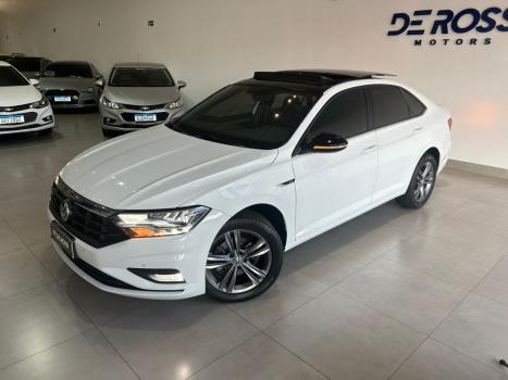 VOLKSWAGEN Jetta 1.4 4P 250 TSI R-LINE AUTOMÁTICO, Foto 3 VOLKSWAGEN Jetta 1.4 4P 250 TSI R-LINE AUTOMÁTICO, Foto 3