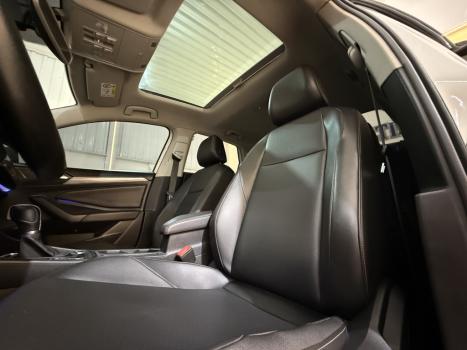 VOLKSWAGEN Jetta 1.4 4P 250 TSI TURBO CONFORTLINE AUTOMÁTICO, Foto 17 VOLKSWAGEN Jetta 1.4 4P 250 TSI TURBO CONFORTLINE AUTOMÁTICO, Foto 17