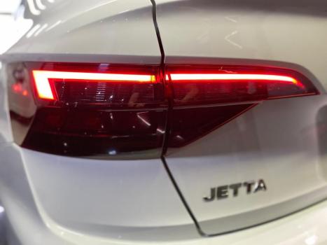 VOLKSWAGEN Jetta 1.4 4P 250 TSI R-LINE AUTOMTICO, Foto 10