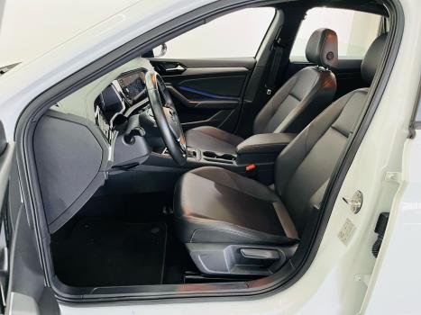 VOLKSWAGEN Jetta 1.4 4P 250 TSI R-LINE AUTOMTICO, Foto 6