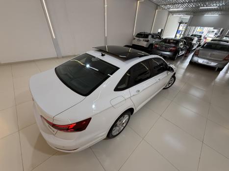 VOLKSWAGEN Jetta 1.4 4P 250 TSI TURBO COMFORTLINE AUTOM�TICO, Foto 10