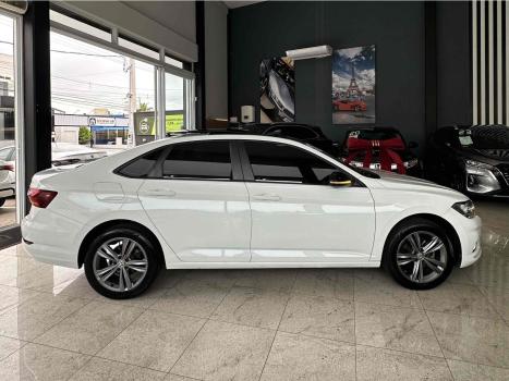 VOLKSWAGEN Jetta 1.4 4P 250 TSI R-LINE AUTOM�TICO, Foto 4