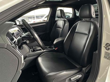 VOLKSWAGEN Jetta 1.4 4P 250 TSI R-LINE AUTOM�TICO, Foto 17