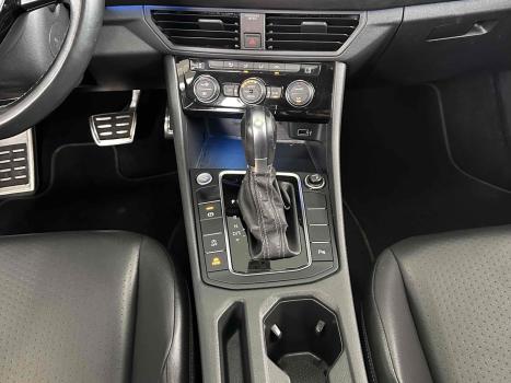 VOLKSWAGEN Jetta 1.4 4P 250 TSI R-LINE AUTOM�TICO, Foto 20