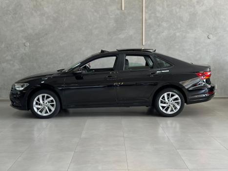 VOLKSWAGEN Jetta 1.4 4P 250 TSI TURBO COMFORTLINE AUTOM�TICO, Foto 4