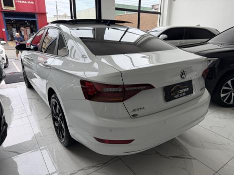 VOLKSWAGEN Jetta 1.4 4P 250 TSI TURBO COMFORTLINE AUTOM�TICO, Foto 5