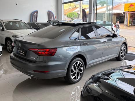 VOLKSWAGEN Jetta 1.4 4P 250 TSI TURBO COMFORTLINE AUTOM�TICO, Foto 2