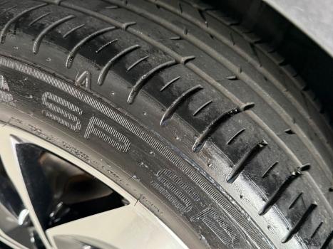 VOLKSWAGEN Jetta 1.4 4P 250 TSI TURBO COMFORTLINE AUTOM�TICO, Foto 17