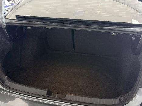 VOLKSWAGEN Jetta 1.4 4P 250 TSI TURBO COMFORTLINE AUTOM�TICO, Foto 18