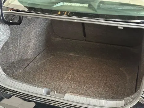 VOLKSWAGEN Jetta 1.4 4P 250 TSI TURBO COMFORTLINE AUTOM�TICO, Foto 15