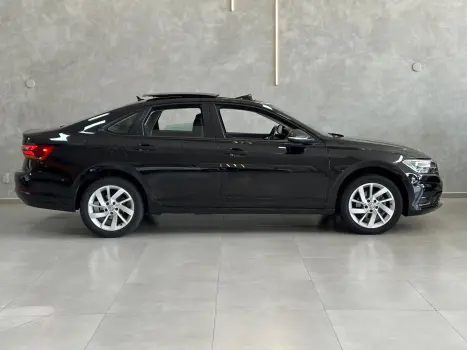 VOLKSWAGEN Jetta 1.4 4P 250 TSI TURBO COMFORTLINE AUTOM�TICO, Foto 16