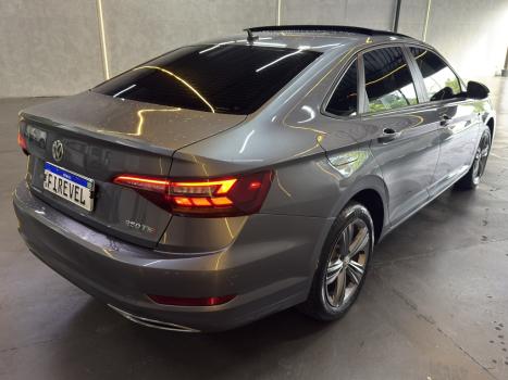 VOLKSWAGEN Jetta 1.4 4P 250 TSI R-LINE AUTOM�TICO, Foto 4