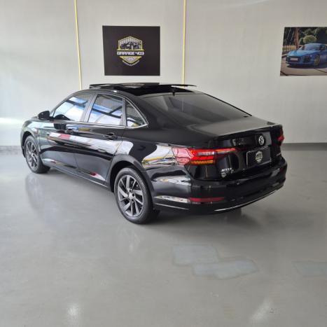 VOLKSWAGEN Jetta 1.4 4P 250 TSI TURBO COMFORTLINE AUTOM�TICO, Foto 4