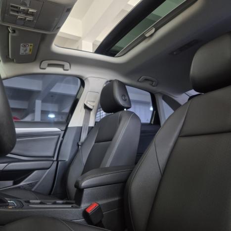 VOLKSWAGEN Jetta 1.4 4P 250 TSI TURBO COMFORTLINE AUTOM�TICO, Foto 9