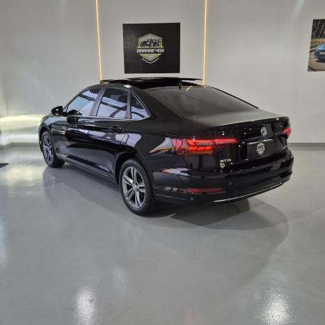 VOLKSWAGEN Jetta 1.4 4P 250 TSI TURBO COMFORTLINE AUTOM�TICO, Foto 4