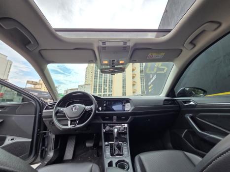 VOLKSWAGEN Jetta 1.4 4P 250 TSI TURBO COMFORTLINE AUTOM�TICO, Foto 8