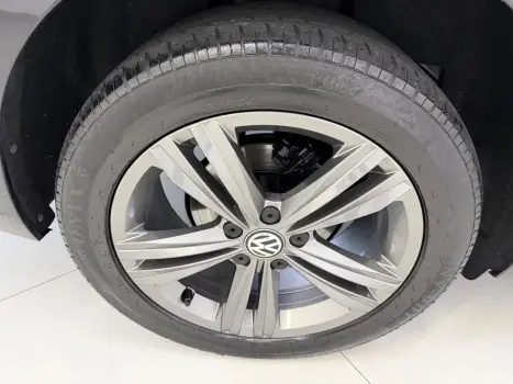 VOLKSWAGEN Jetta 1.4 4P 250 TSI R-LINE AUTOM�TICO, Foto 15