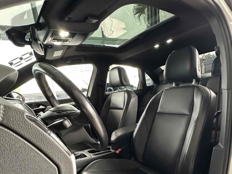 VOLKSWAGEN Jetta 1.4 4P 250 TSI R-LINE AUTOM�TICO, Foto 18