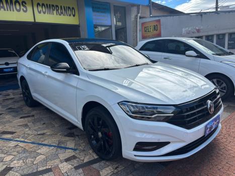VOLKSWAGEN Jetta 1.4 4P 250 TSI R-LINE AUTOM�TICO, Foto 2