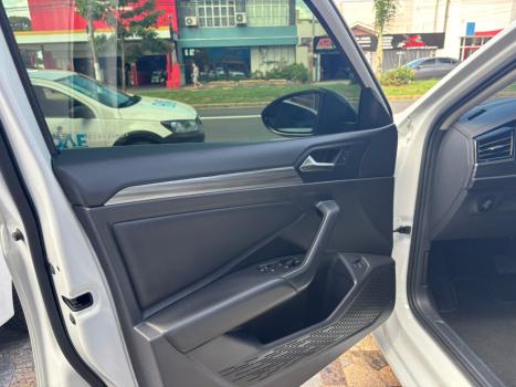 VOLKSWAGEN Jetta 1.4 4P 250 TSI R-LINE AUTOM�TICO, Foto 8