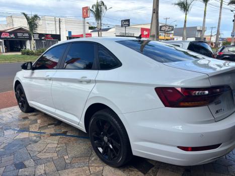 VOLKSWAGEN Jetta 1.4 4P 250 TSI R-LINE AUTOM�TICO, Foto 18