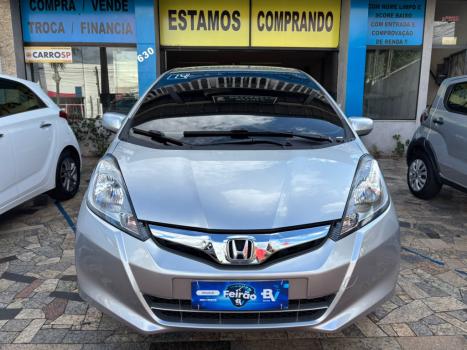 VOLKSWAGEN Jetta 1.4 4P 250 TSI R-LINE AUTOM�TICO, Foto 21