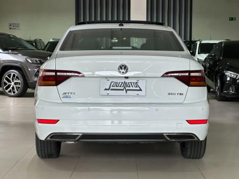 VOLKSWAGEN Jetta 1.4 4P 250 TSI R-LINE AUTOM�TICO, Foto 4
