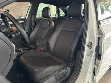 VOLKSWAGEN Jetta 1.4 4P 250 TSI R-LINE AUTOM�TICO, Foto 17