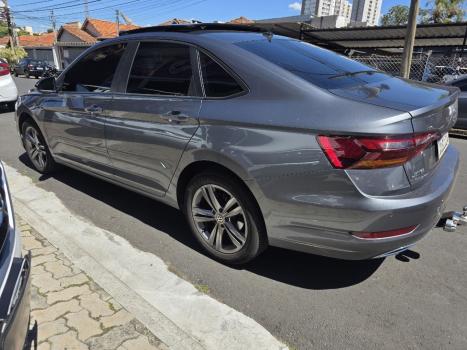 VOLKSWAGEN Jetta 1.4 4P 250 TSI R-LINE AUTOM�TICO, Foto 2