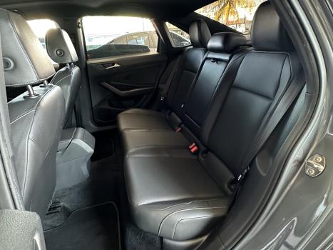 VOLKSWAGEN Jetta 1.4 4P 250 TSI R-LINE AUTOM�TICO, Foto 10