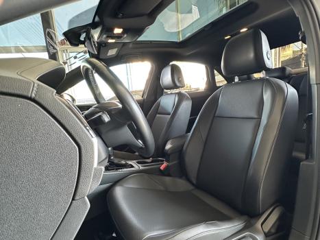 VOLKSWAGEN Jetta 1.4 4P 250 TSI R-LINE AUTOM�TICO, Foto 21