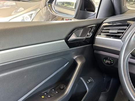 VOLKSWAGEN Jetta 1.4 4P 250 TSI R-LINE AUTOM�TICO, Foto 26