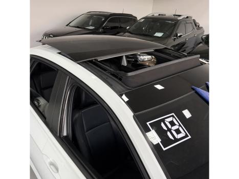 VOLKSWAGEN Jetta 1.4 4P 250 TSI R-LINE AUTOM�TICO, Foto 20