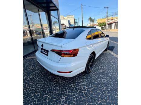 VOLKSWAGEN Jetta 1.4 4P 250 TSI R-LINE AUTOM�TICO, Foto 2