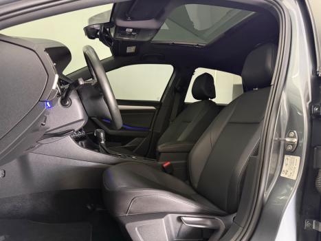 VOLKSWAGEN Jetta 1.4 4P 250 TSI R-LINE AUTOM�TICO, Foto 10