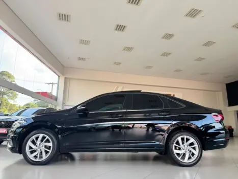 VOLKSWAGEN Jetta 1.4 4P 250 TSI TURBO COMFORTLINE AUTOM�TICO, Foto 4