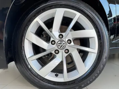 VOLKSWAGEN Jetta 1.4 4P 250 TSI TURBO COMFORTLINE AUTOM�TICO, Foto 5