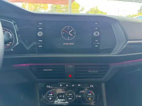 VOLKSWAGEN Jetta 1.4 4P 250 TSI TURBO COMFORTLINE AUTOM�TICO, Foto 18