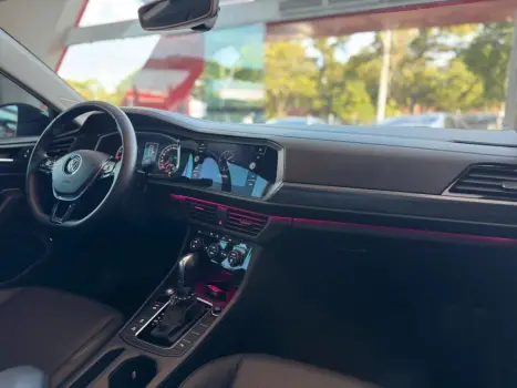 VOLKSWAGEN Jetta 1.4 4P 250 TSI TURBO COMFORTLINE AUTOM�TICO, Foto 19