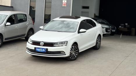 VOLKSWAGEN Jetta 1.4 4P 250 TSI TURBO COMFORTLINE AUTOM�TICO, Foto 2