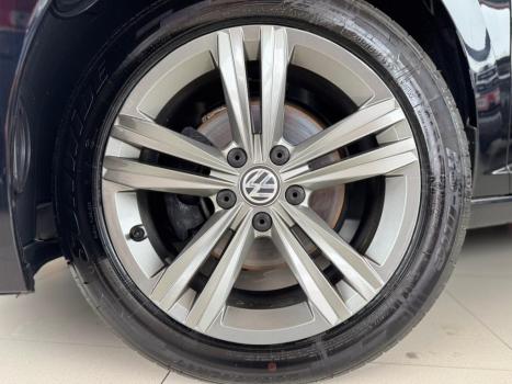 VOLKSWAGEN Jetta 1.4 4P 250 TSI R-LINE AUTOM�TICO, Foto 3