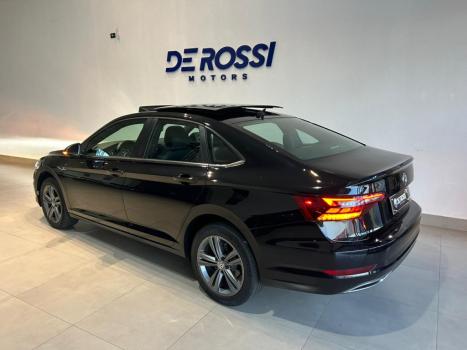 VOLKSWAGEN Jetta 1.4 4P 250 TSI R-LINE AUTOM�TICO, Foto 2