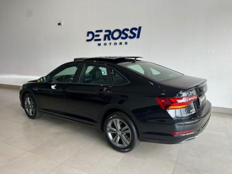 VOLKSWAGEN Jetta 1.4 4P 250 TSI R-LINE AUTOM�TICO, Foto 2