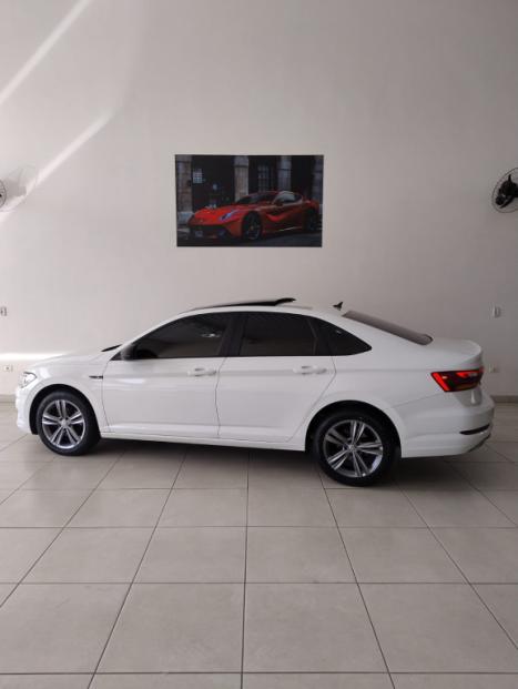 VOLKSWAGEN Jetta 1.4 4P 250 TSI R-LINE AUTOM�TICO, Foto 4
