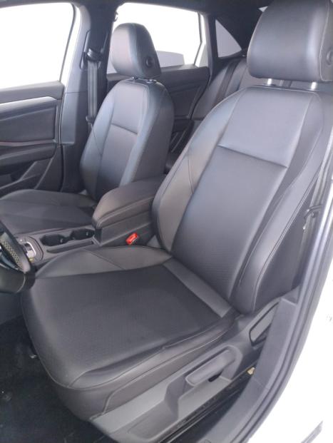 VOLKSWAGEN Jetta 1.4 4P 250 TSI R-LINE AUTOM�TICO, Foto 16