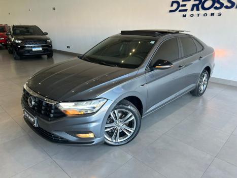 VOLKSWAGEN Jetta 1.4 4P 250 TSI R-LINE AUTOM�TICO, Foto 3