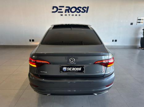VOLKSWAGEN Jetta 1.4 4P 250 TSI R-LINE AUTOM�TICO, Foto 15