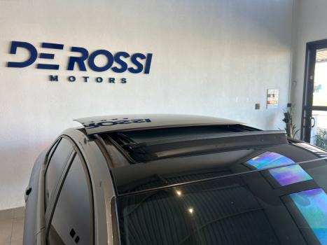 VOLKSWAGEN Jetta 1.4 4P 250 TSI R-LINE AUTOM�TICO, Foto 17