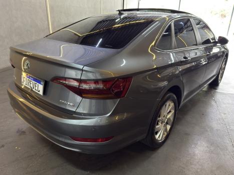 VOLKSWAGEN Jetta 1.4 4P 250 TSI TURBO COMFORTLINE AUTOM�TICO, Foto 4