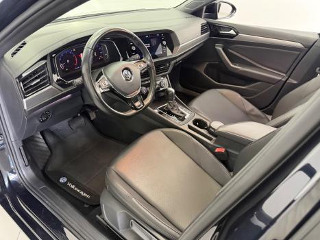 VOLKSWAGEN Jetta 1.4 4P 250 TSI R-LINE AUTOM�TICO, Foto 3